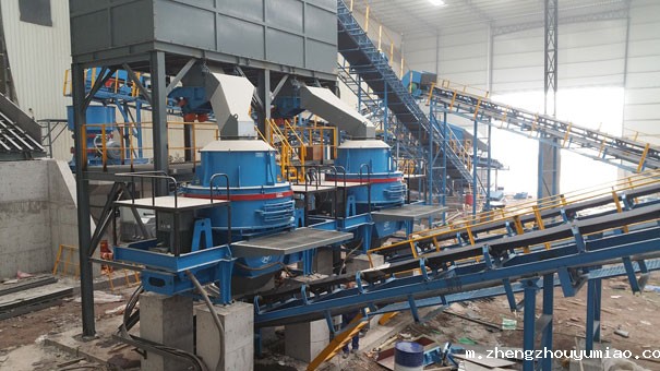 How does the Crusher achieve Normal Production under High Temperature?