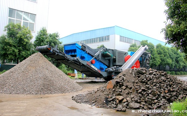 履带式移动破碎站